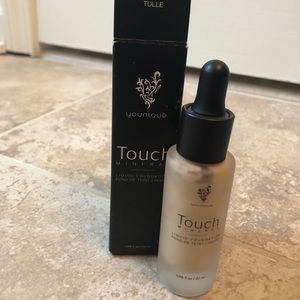 Younique liquid foundation